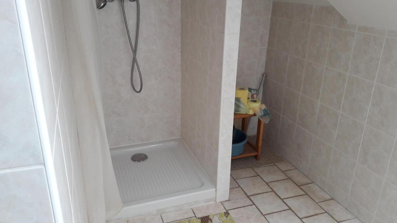 Ubytovaci Zarizeni Lovosice Dış mekan fotoğraf